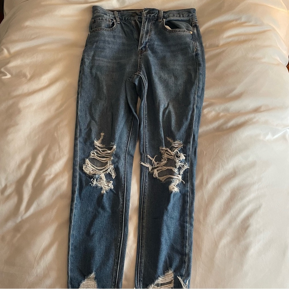 Ripped Mom Jeans